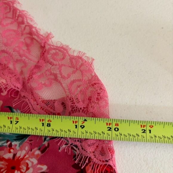 Venus Tank Top Women's XL Pink V-Neck Cami Satin Colorful Printed Adjustable - Picture 8 of 8